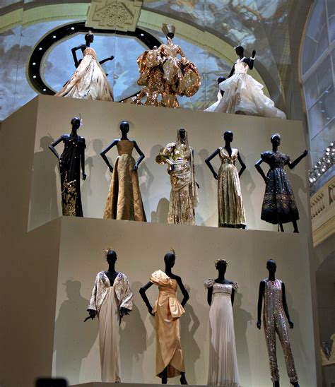 christian Dior paris exhibition